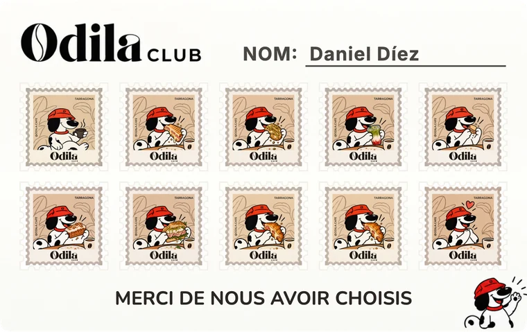 Trois cartes de fidélité créées avec l'application, chacune d'un commerce différent.